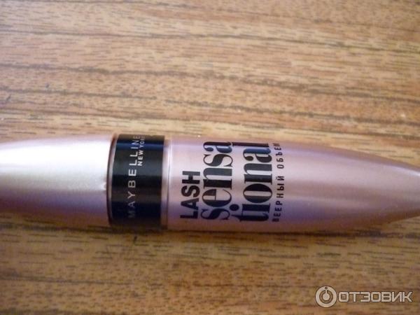 Тушь для ресниц Maybelline Lash Sensational Luscious фото