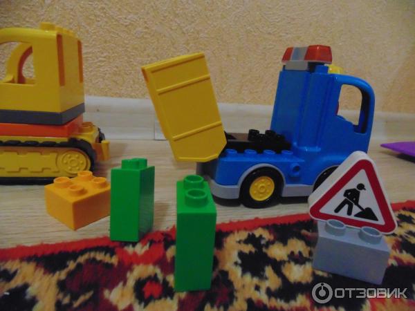 Конструктор Lego Duplo Грузовик и гусеничный экскаватор 10812 фото