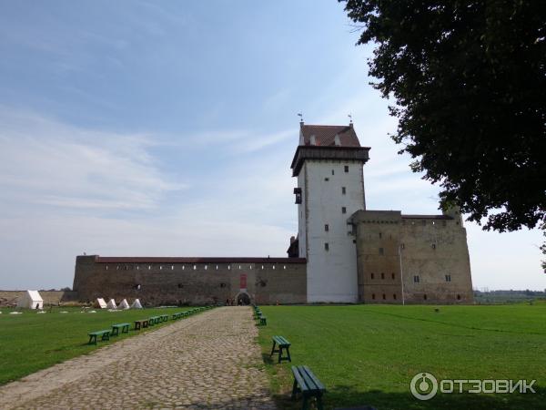 Экскурсия в Замок Германа (Эстония, Нарва) фото