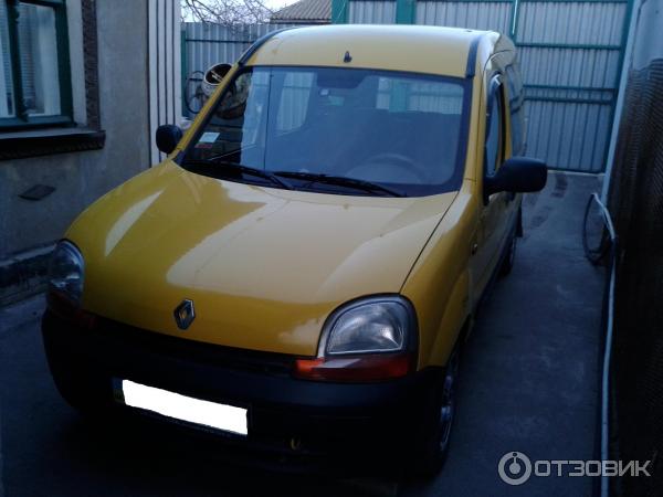 Автомобиль Renault Kangoo минивэн фото