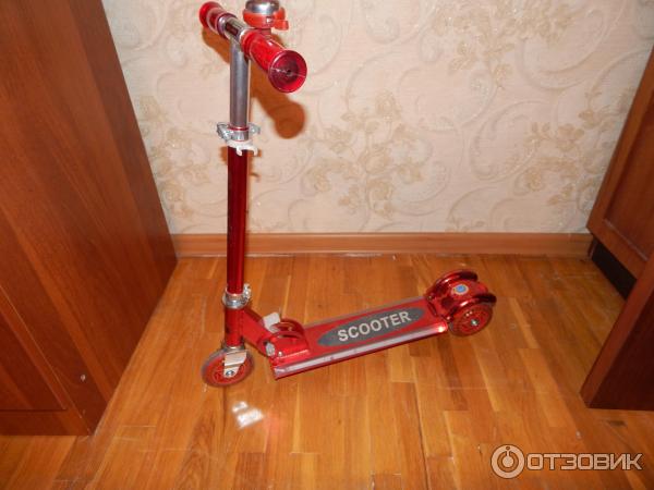 Самокат scooter трехколесный с подсветкой и музыкой в доске фото