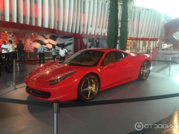 Тематический парк Ferrari World Abu Dhabi (ОАЭ, Абу-Даби) фото