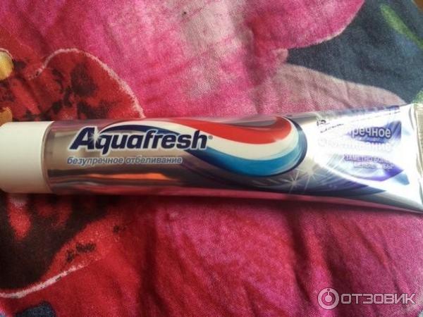 Зубная паста Aquafresh Безупречное отбеливание фото