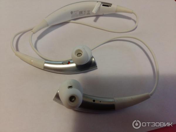 Беспроводные наушники Samsung Gear фото