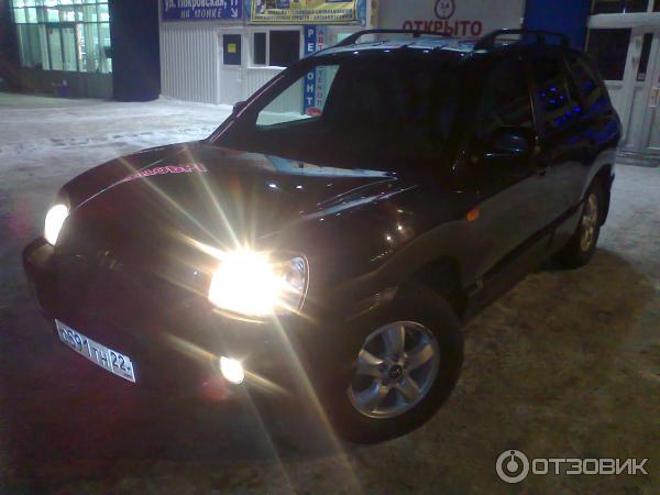 Автомобиль Hyundai Santa Fe Classic внедорожник фото