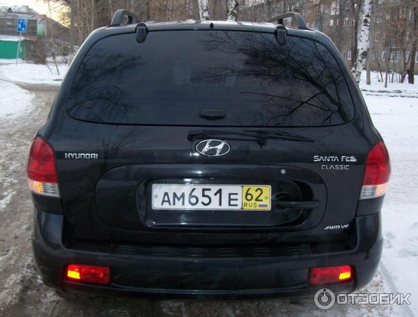 Автомобиль Hyundai Santa Fe Classic внедорожник фото