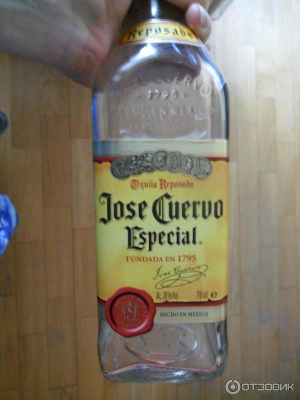 Текила Jose Cuervo Reposado фото