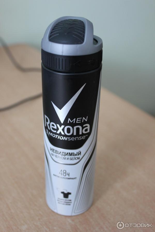 Дезодорант Rexona men невидимый на черном и белом фото