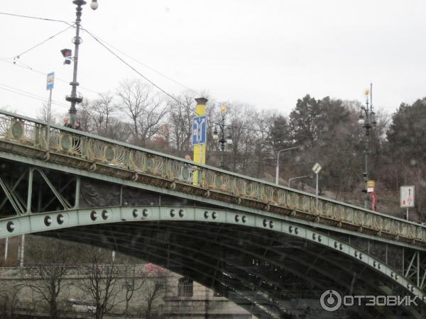 Экскурсия Прогулка на кораблике по реке Влтава (Чехия, Прага) фото