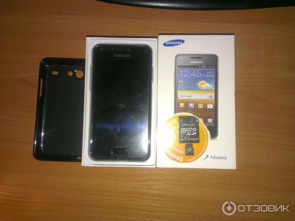 Смартфон Samsung Galaxy S Advance GT-i9070 фото