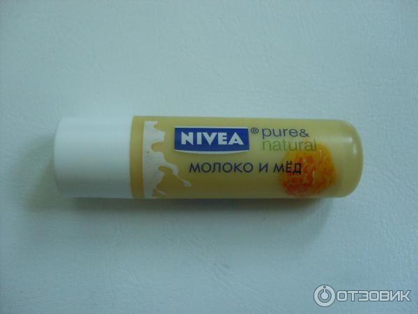 Бальзам для губ Nivea Pure&Natural Молоко и мед фото