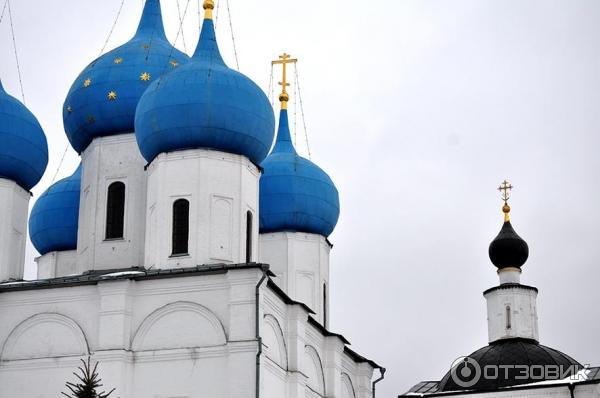 Мужской Высоцкий монастырь (Россия, Серпухов) фото