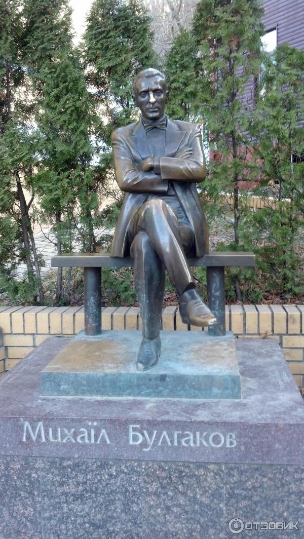 Литературно-мемориальный музей М. Булгакова Дом Турбиных (Украина, Киев) фото