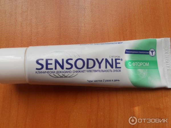 Зубная паста Sensodyne fluoride (с фтором) фото