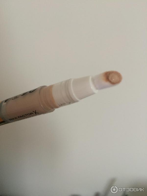 Консилер Max Factor Mastertouch Under-eye Concealer фото