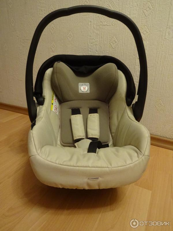 Автокресло Peg-Perego Primo Viaggio SL (0 ) с поднятой ручкой