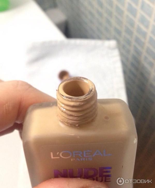 Тональный крем L'Oreal Nude Magique Eau De Teint фото