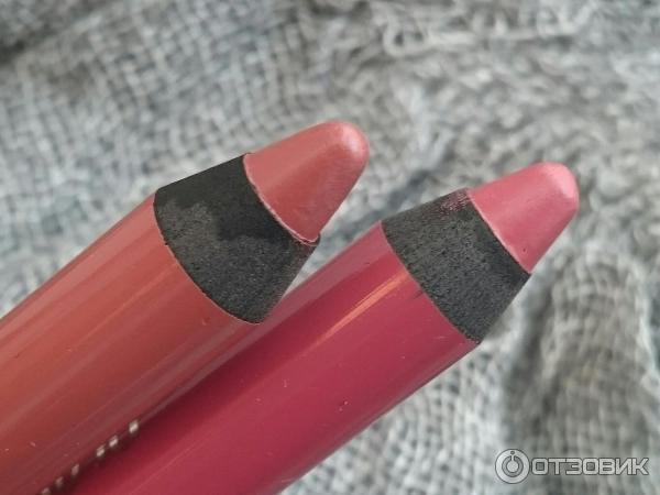 Essence Glossy Stick