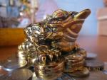 Сувенир Fix Price "Денежная лягушка" фото