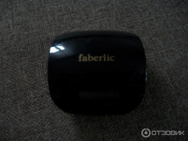 Увлажняющая пудра для лица Faberlic Триумф фото