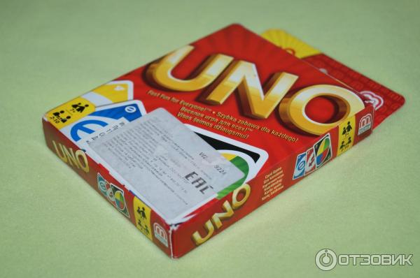 Настольная карточная игра UNO фото