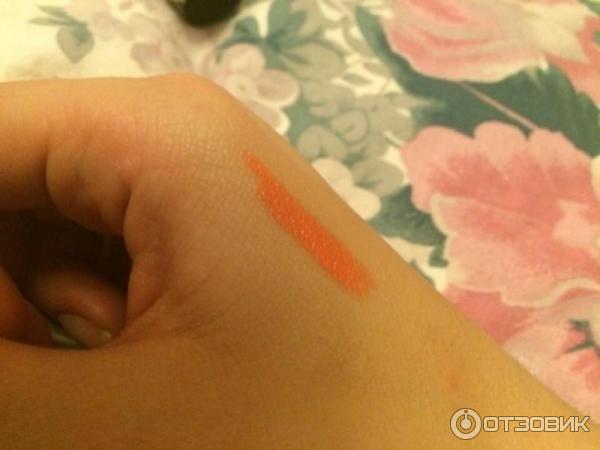 Губная помада Catrice Ultimate Color Lipstic фото