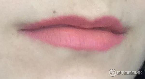 Губная помада Catrice Ultimate Color Lipstic фото