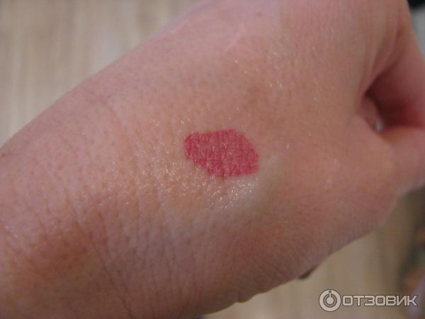 Стойкая помада-блеск для губ Max Factor Lipfinity Lip Colour фото