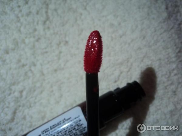 Блеск-лак для губ Catrice Made To Stay Smoothing Lip Polish фото