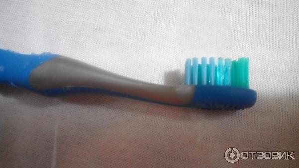 Детская зубная щетка Oral-B Stages Тачки фото