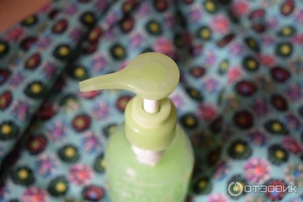 Пилинг-гель Tony Moly Peeling Me Aloe Peeling Gel фото