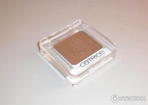 Тени для век Catrice Absolute Eye Colour Mono фото