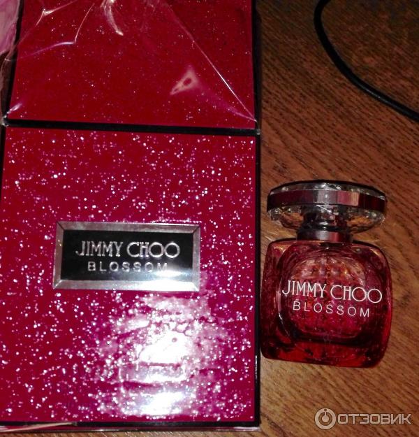 Jimmy choo blossom отзывы. Джимми Чу блоссом. Jimmy Choo Blossom тестер. Духи Джимми Чу подружка. Джимми Хо туалетная вода.