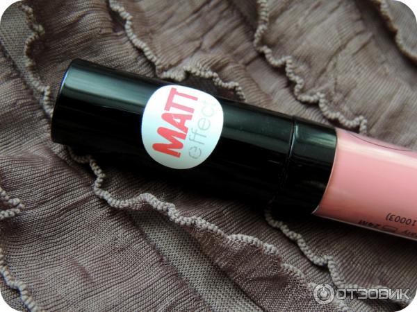 Essence XXXL 05 velvet rose матовый блеск для губ