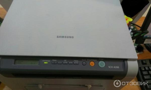 Лазерное МФУ Samsung SCX-4200 фото