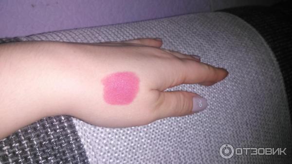 Стойкая губная помада Faberlic Стойкий поцелуй фото