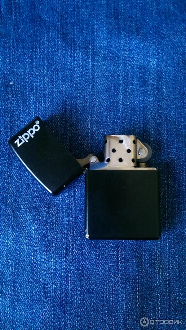 Зажигалка Zippo фото