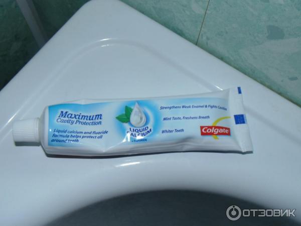 зубная паста Colgate