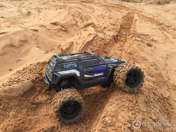 Радиоуправляемая модель автомобиля Traxxas Summit фото