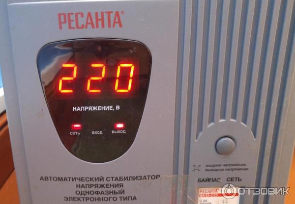 Отзыв о Стабилизатор напряжения Ресанта АСН-5000/1-Ц техника в деревне работает 