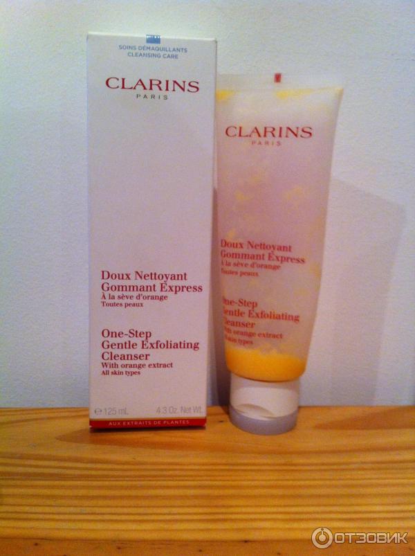 Очищающий крем Clarins с отшелушивающим эффектом Doux Nettoyant Gommant Express с экстрактом апельсина фото