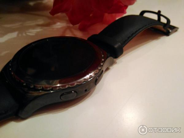 Умные часы Samsung Gear S2 фото