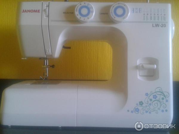 Швейная машина Janome LW 20 фото