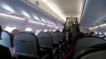 Самолет Embraer ERJ-190 фото