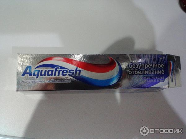 Зубная паста Aquafresh Безупречное отбеливание