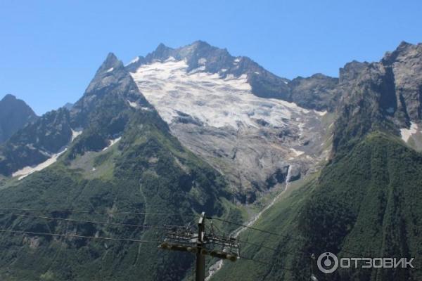 Канатная дорога в пос. Домбай (Россия, Карачаево-Черкессия) фото