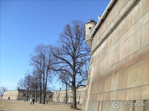 Пешая прогулка вокруг Петропавловской крепости (Россия, Санкт-Петербург) фото