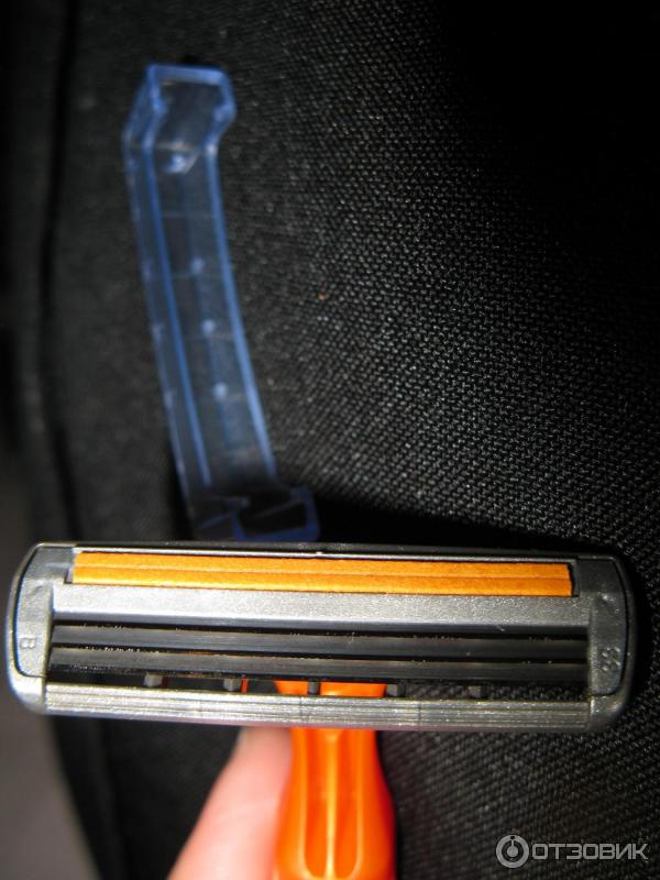 Одноразовые бритвы Bic Sensitive 3 фото