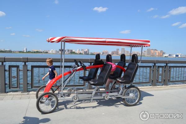 Велопрокат вднх. Велосипед на набережной. Велосипеды на набережной казань. Велосипеды на набережной казань. Велосипедисты казань.