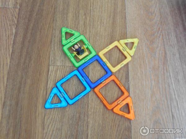 конструктор Magformers